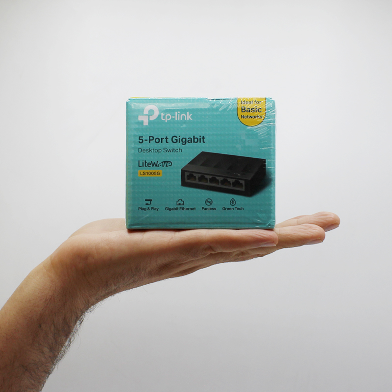 تصاویر سوئیچ 5 پورت تی پی لینک مدل LS1005G
